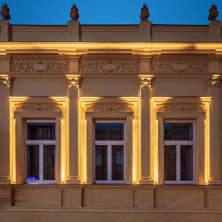 Lavilla Osijek Bagian luar foto