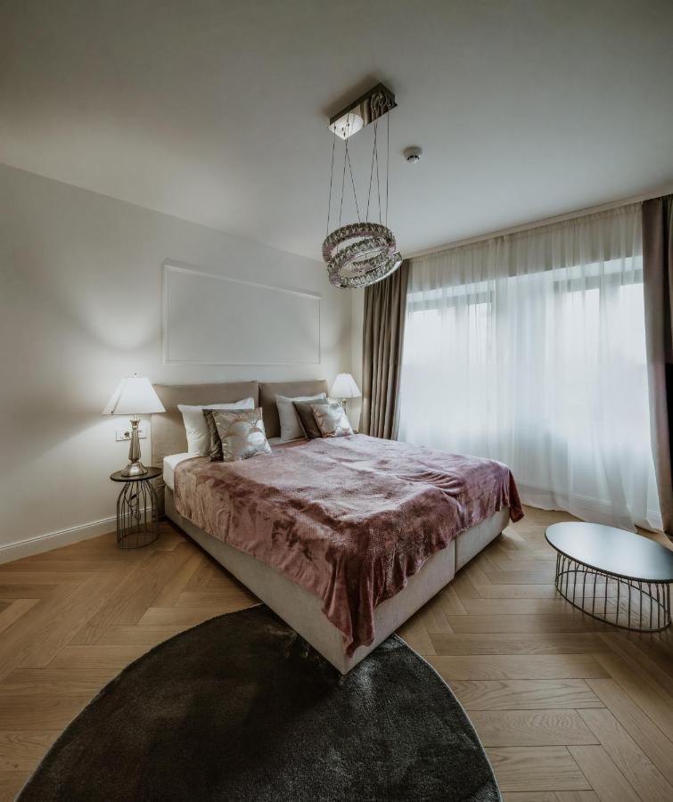 Lavilla Osijek Bagian luar foto