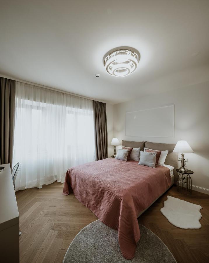 Lavilla Osijek Bagian luar foto