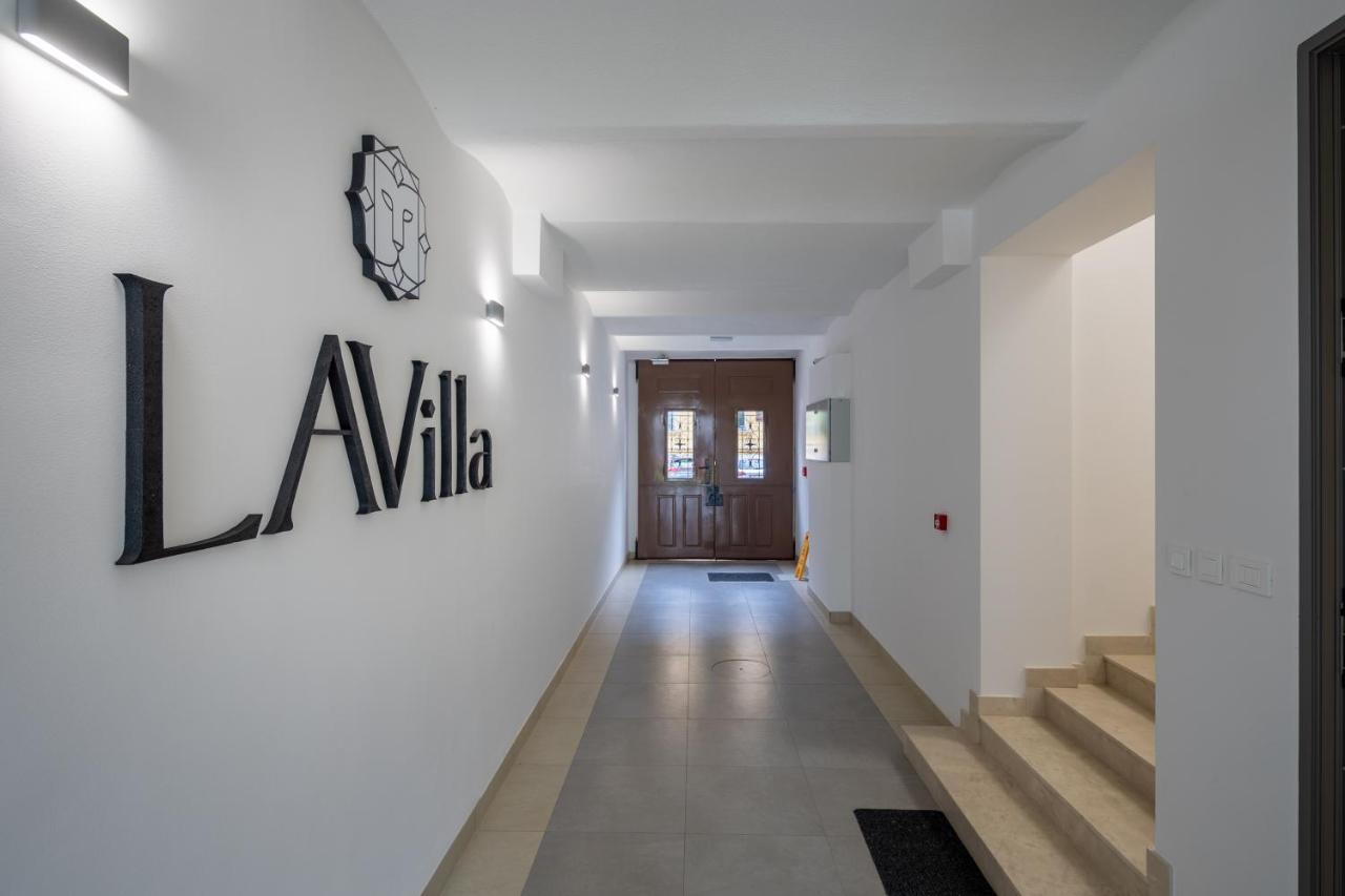 Lavilla Osijek Bagian luar foto